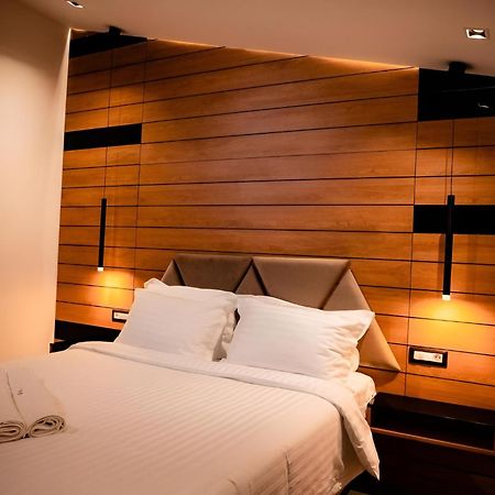 Hotel Goya Boutique Târgu Jiu Εξωτερικό φωτογραφία