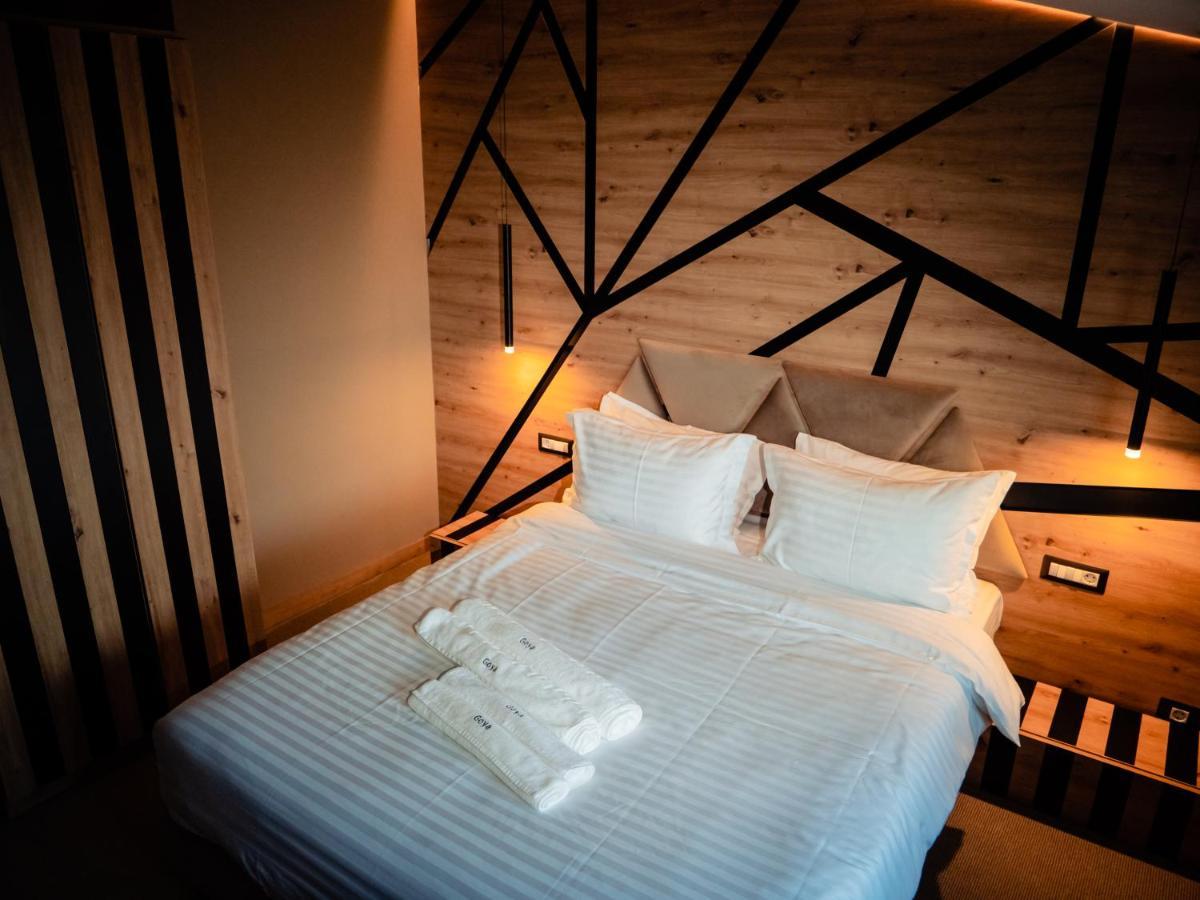 Hotel Goya Boutique Târgu Jiu Εξωτερικό φωτογραφία