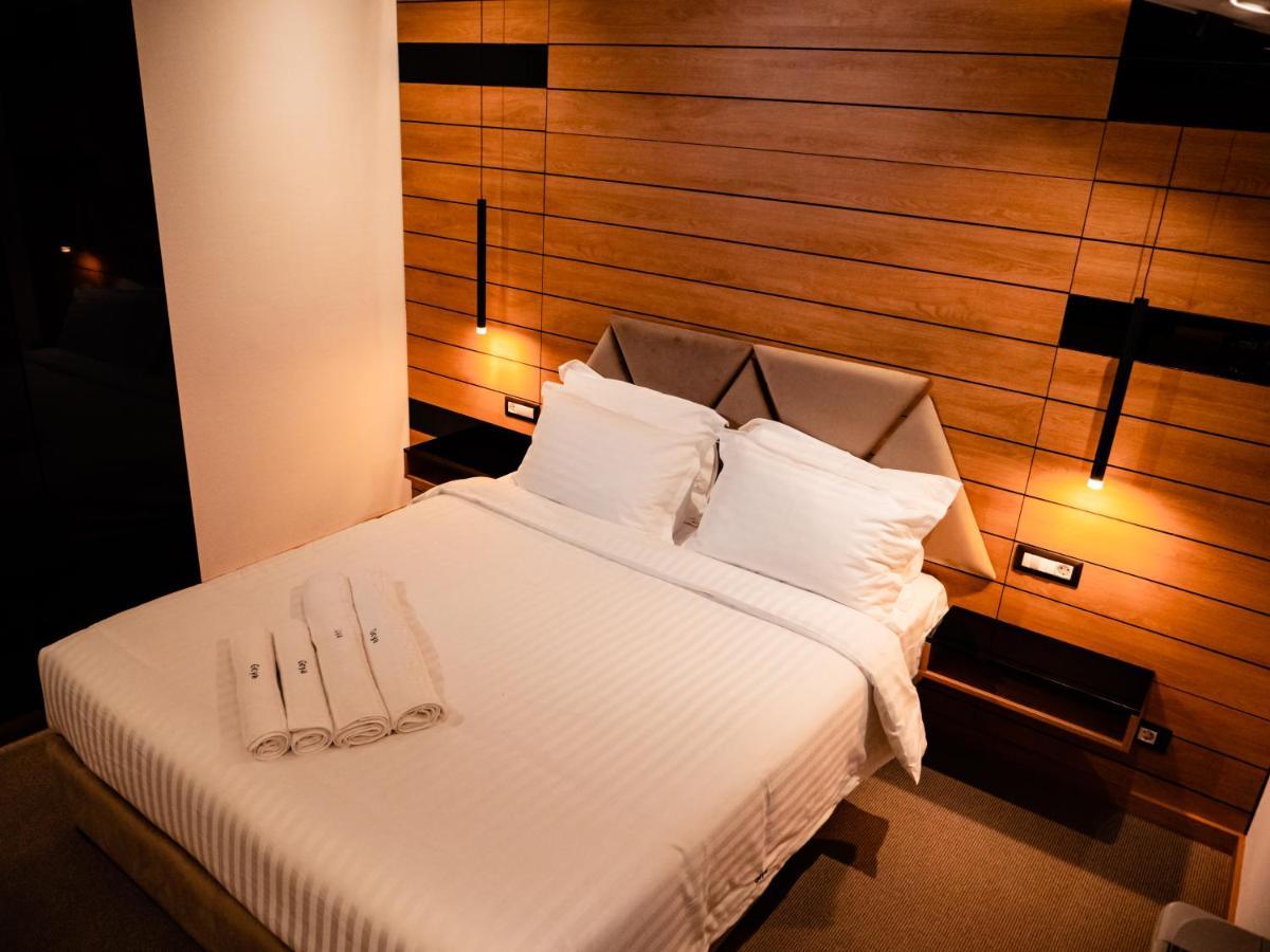 Hotel Goya Boutique Târgu Jiu Εξωτερικό φωτογραφία