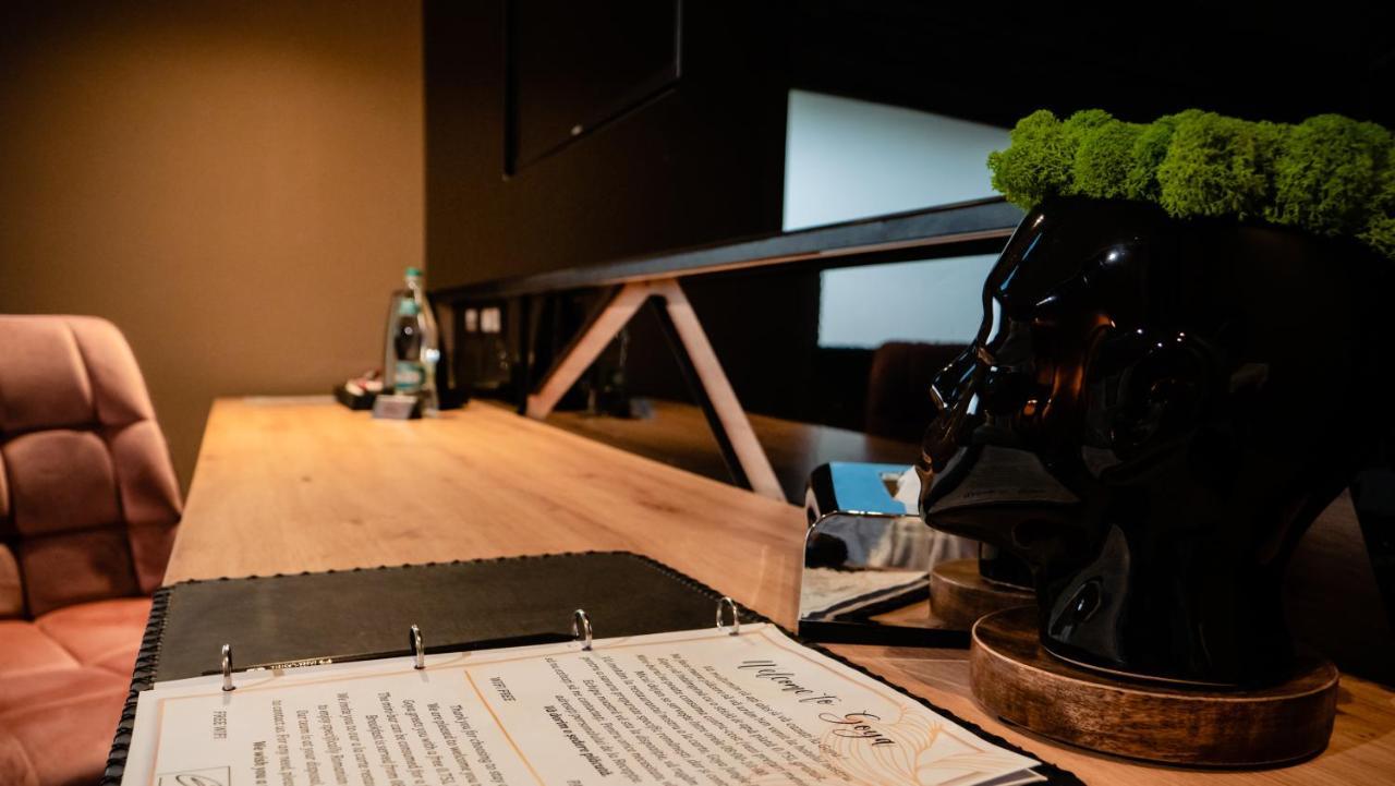 Hotel Goya Boutique Târgu Jiu Εξωτερικό φωτογραφία