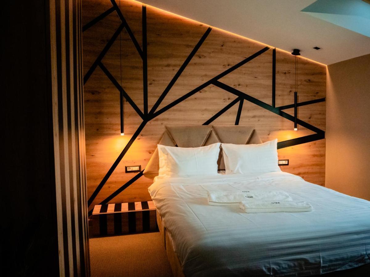 Hotel Goya Boutique Târgu Jiu Εξωτερικό φωτογραφία