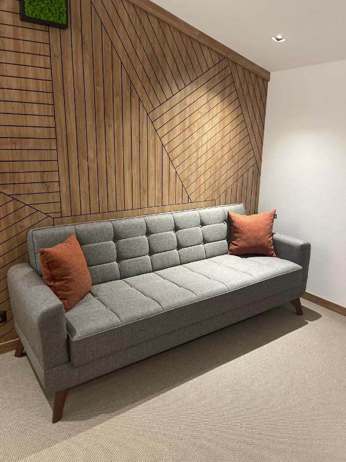 Hotel Goya Boutique Târgu Jiu Εξωτερικό φωτογραφία