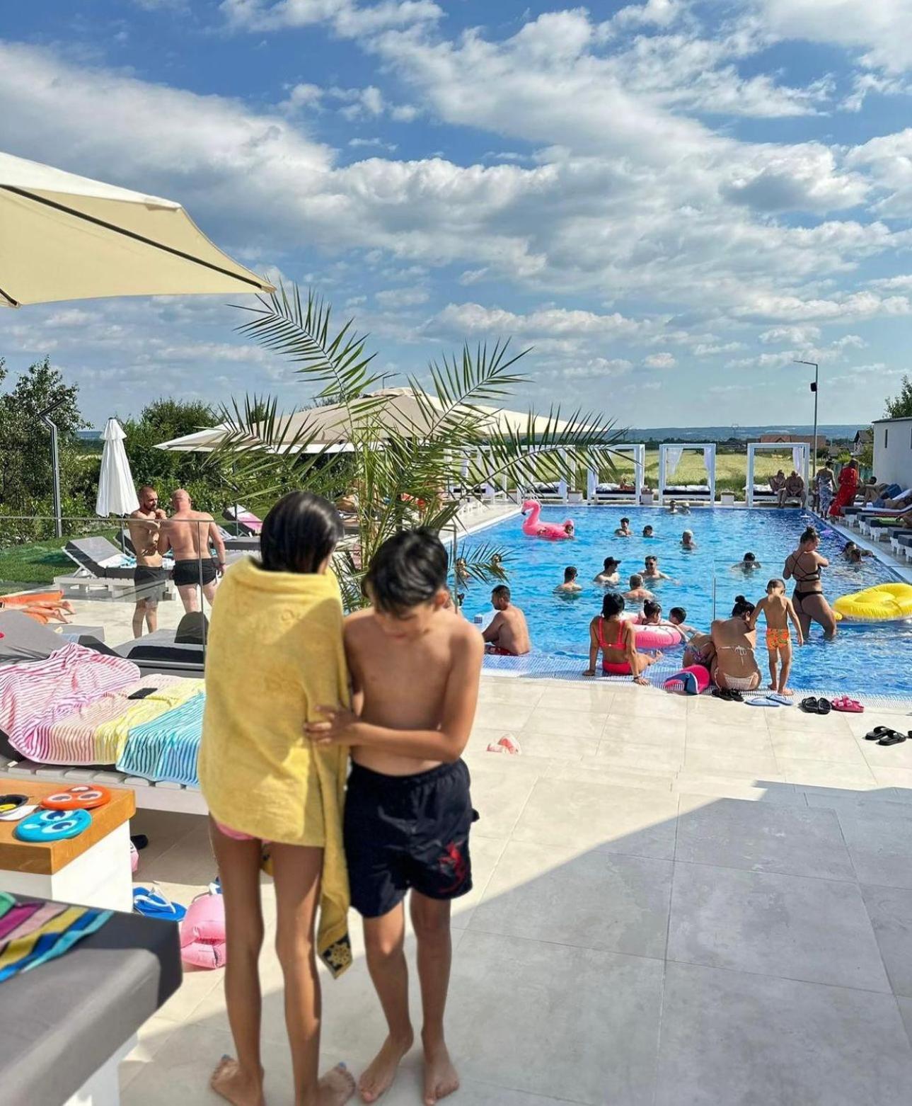 Hotel Goya Boutique Târgu Jiu Εξωτερικό φωτογραφία